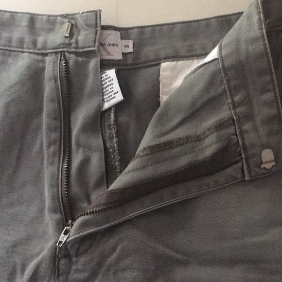 Calvin Klein Shorts 14 - Picture 8 of 11